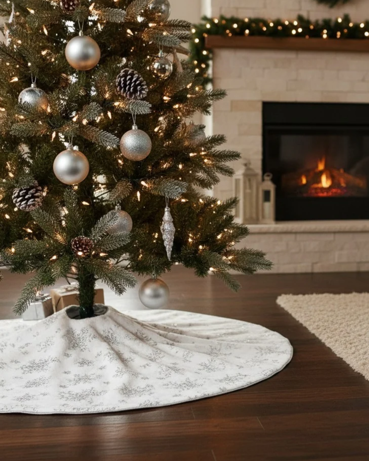 Tapete para Árbol de Navidad – Copos Plateados